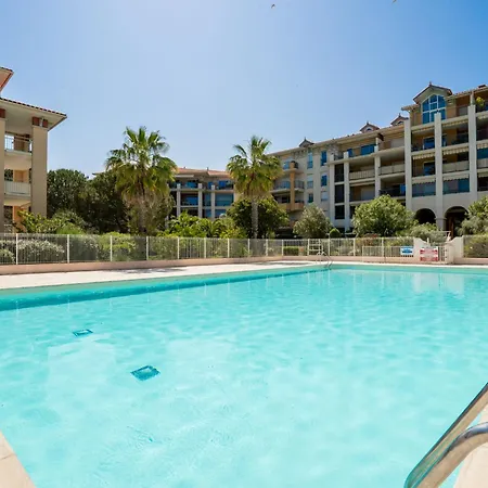 Apartmán Le Grand Parc-12 By Interhome Saint Aygulf